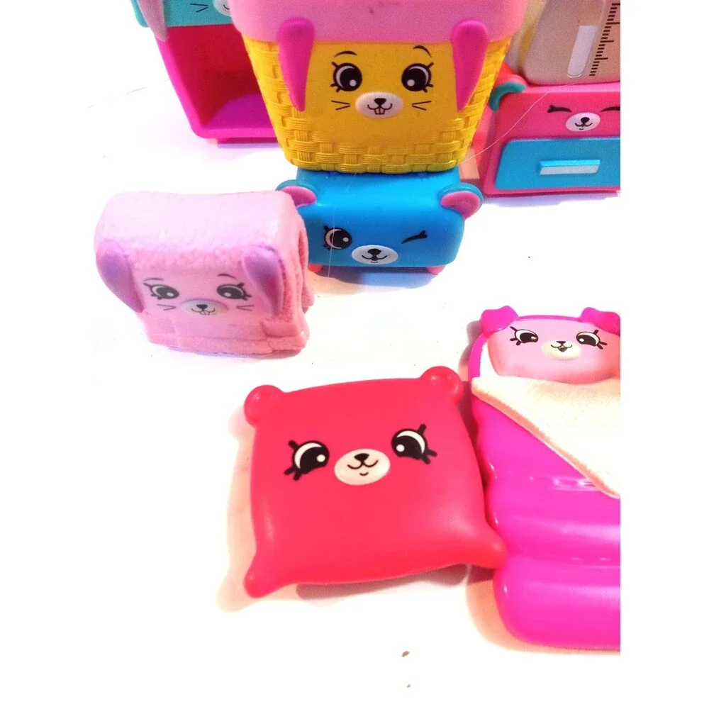 McDonald's Shopkins Happy Places Lot Of 18 Furniture